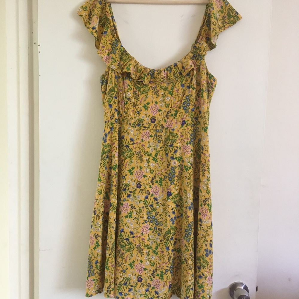 Old Navy Sun Dress Yellow Floral Fit and Flare
